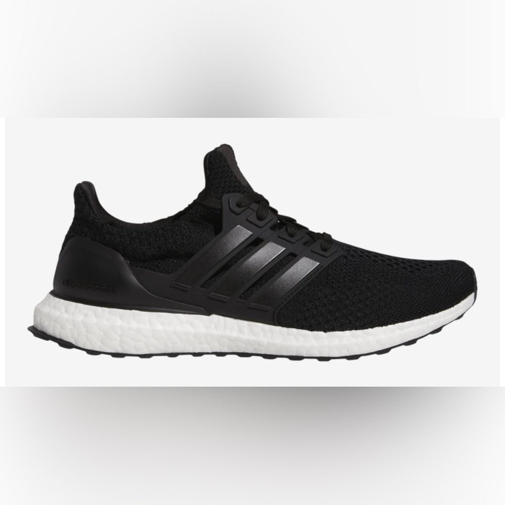 Women’s Adidas ULTRABOOST DNA Shoes